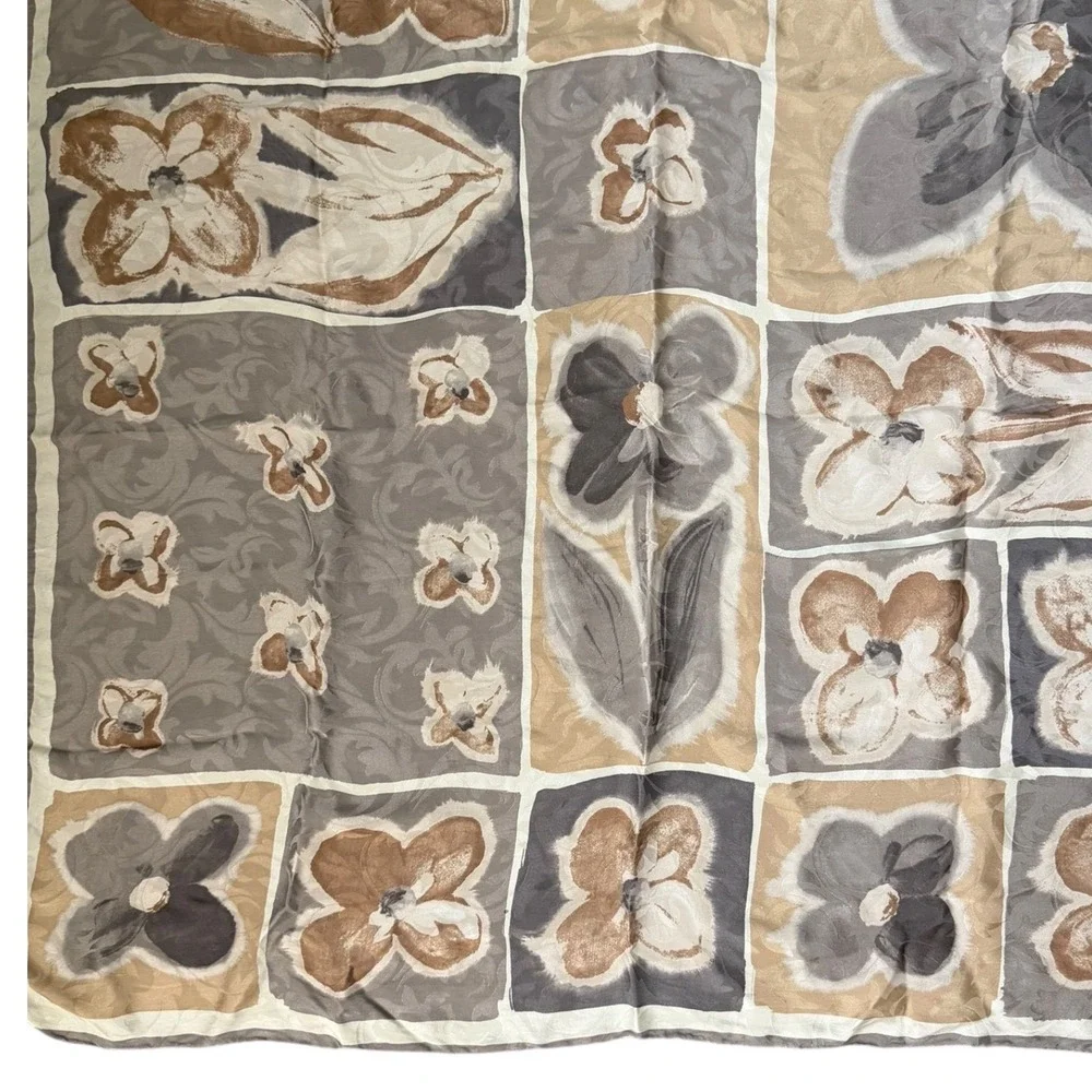Vintage‎ Floral  Square Scarf Womens Tan Grey Neutral Cottage Classic Old Money